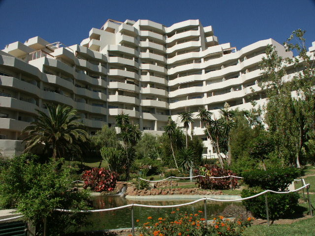 Benal Beach Aparthotel Malaga Exterior photo