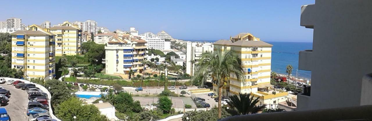 Benal Beach Aparthotel Malaga Exterior photo